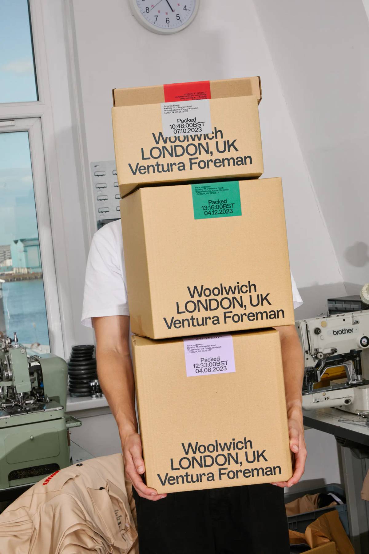 Ventura Foreman: Packing boxes